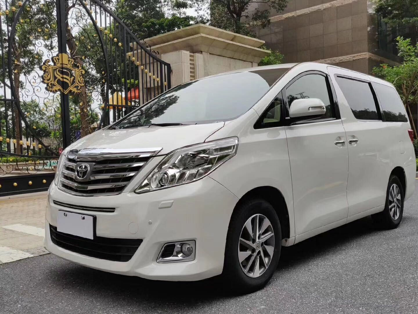 豐田埃爾法20系（深圳商務(wù)租車(chē)）